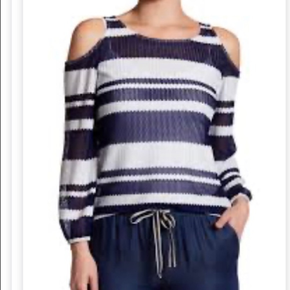NWT Laundry Cold Long Sleeve Shoulder Top